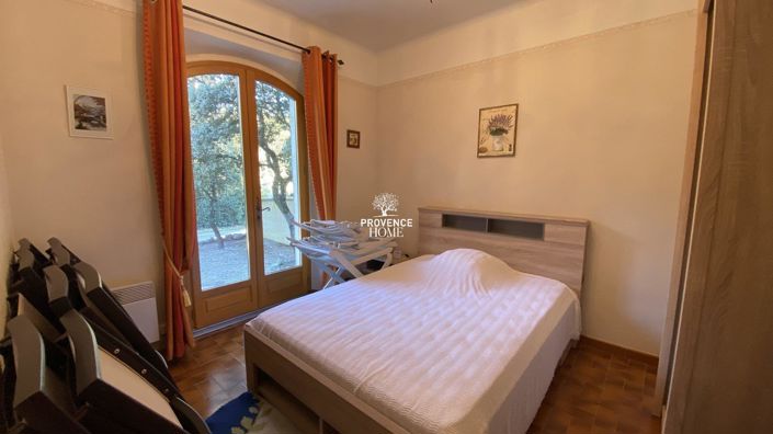 Image No.8-3 Bed House for sale