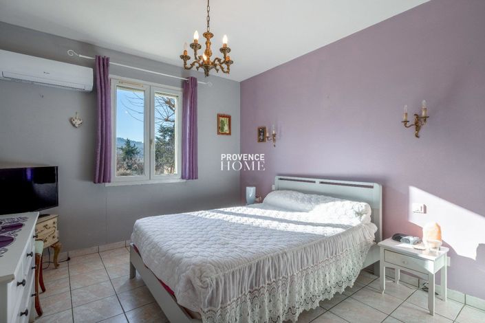 Image No.13-4 Bed House for sale