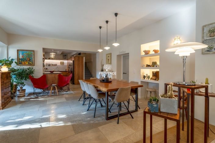 Image No.19-5 Bed House for sale