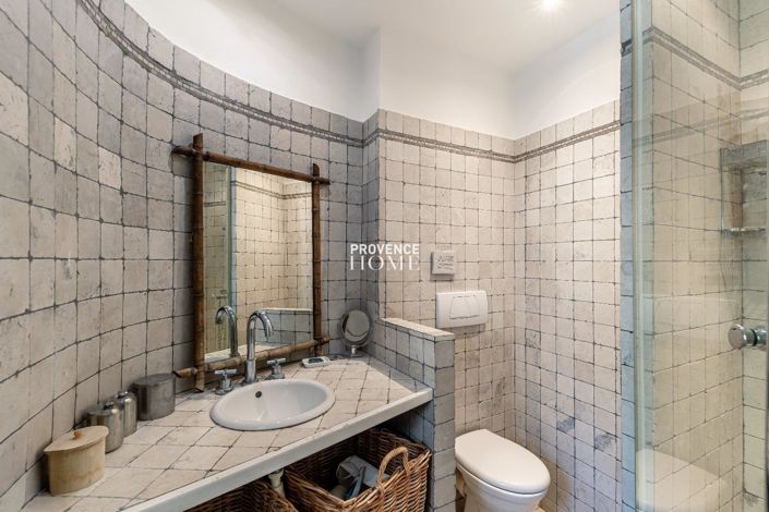 Image No.19-6 Bed House for sale