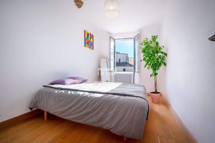 Image No.11-5 Bed House for sale