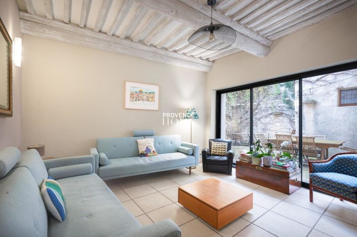 Image No.2-5 Bed House for sale