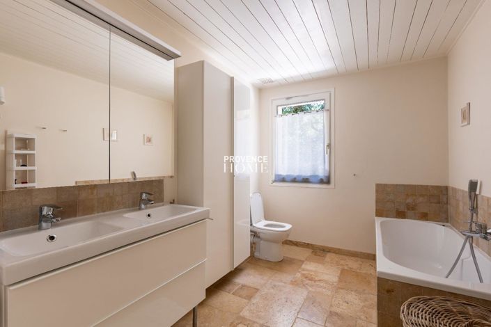 Image No.18-Maison de 4 chambres à vendre à Ménerbes