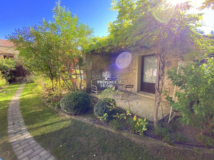 Image No.10-11 Bed House for sale