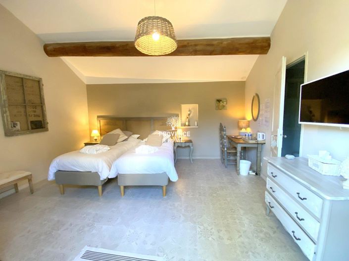 Image No.6-11 Bed House for sale