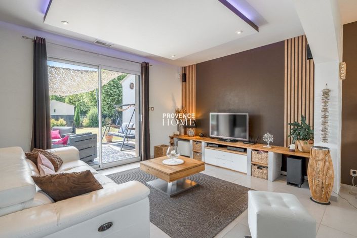 Image No.5-4 Bed House for sale