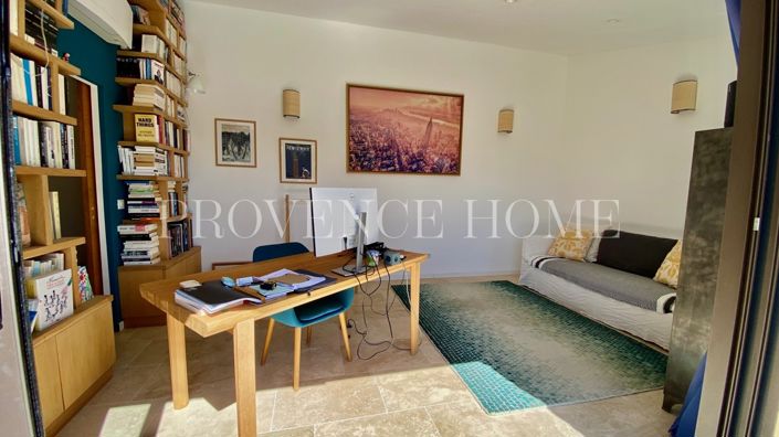 Image No.15-4 Bed House for sale
