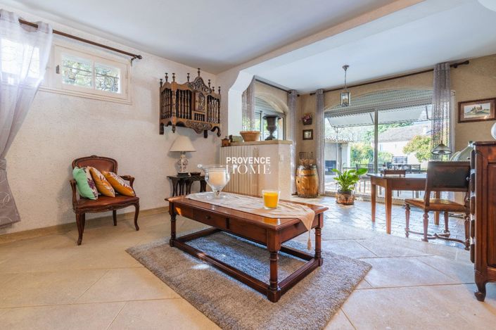 Image No.15-3 Bed House for sale