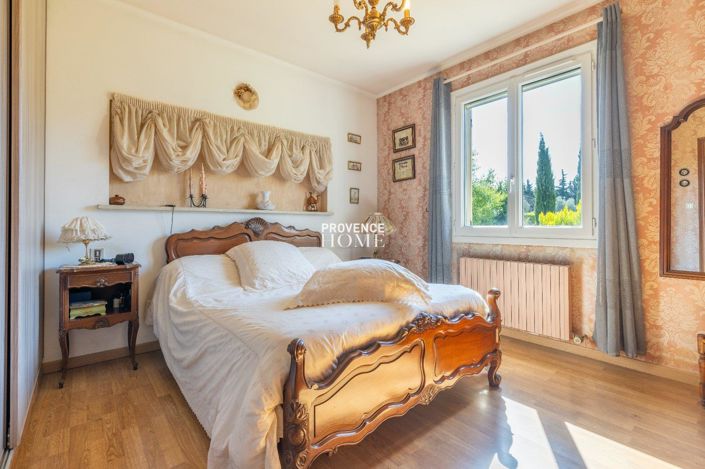 Image No.17-3 Bed House for sale