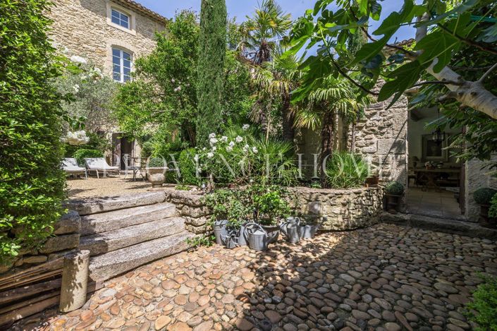 Image No.10-4 Bed House for sale