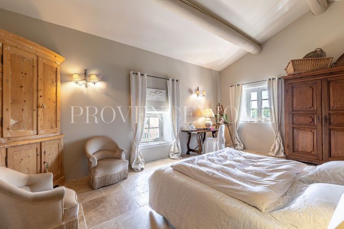 Image No.17-4 Bed House for sale
