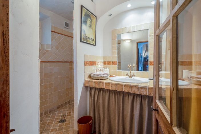 Image No.19-Maison de 5 chambres à vendre à Lacoste