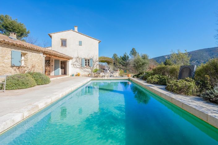 Image No.2-Maison de 5 chambres à vendre à Lacoste