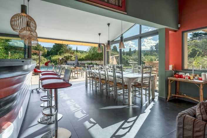 Image No.5-Maison de 6 chambres à vendre à Lagnes