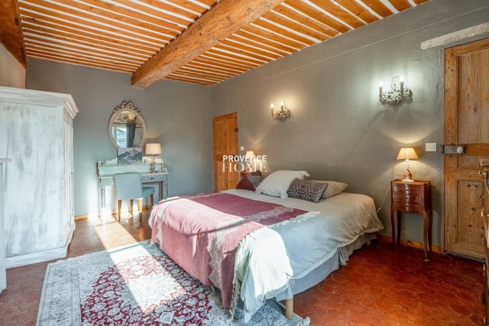 Image No.17-5 Bed House for sale