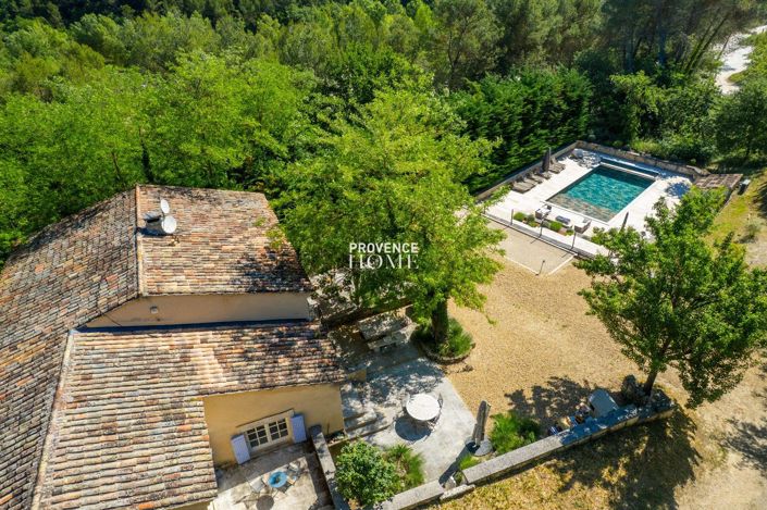 Image No.2-5 Bed Property for sale