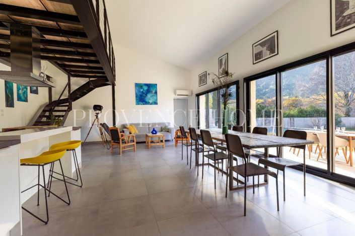 Image No.5-3 Bed House for sale