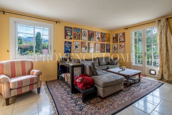 Image No.5-Maison de 7 chambres à vendre à Cavaillon