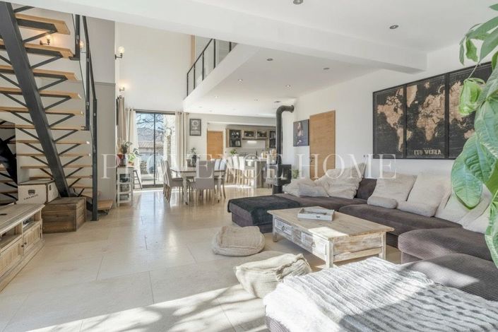 Image No.3-Propriété de 4 chambres à vendre à Gordes