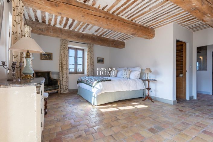 Image No.18-8 Bed House for sale