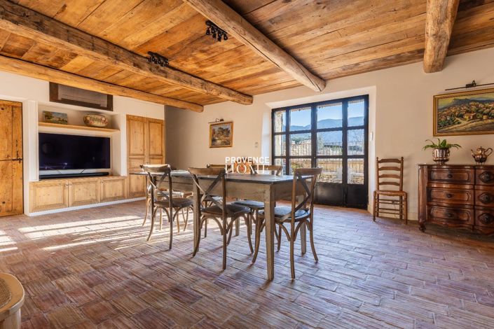 Image No.6-8 Bed House for sale