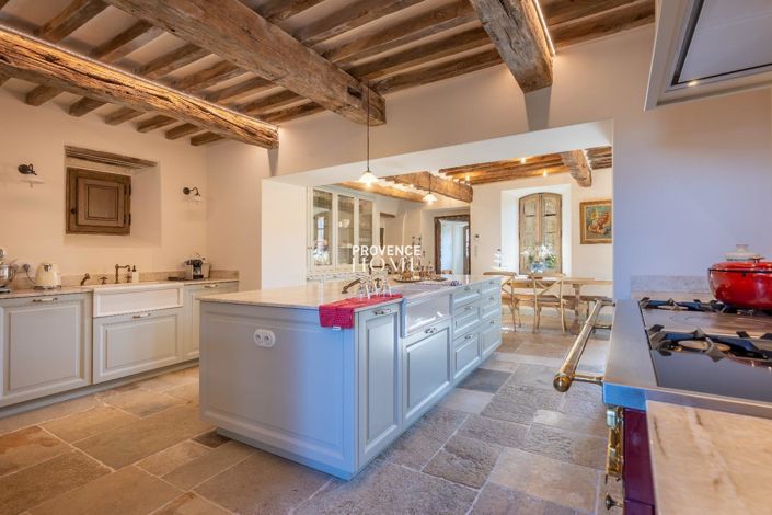 Image No.7-8 Bed House for sale