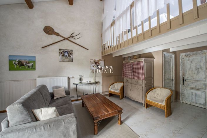 Image No.7-8 Bed House for sale