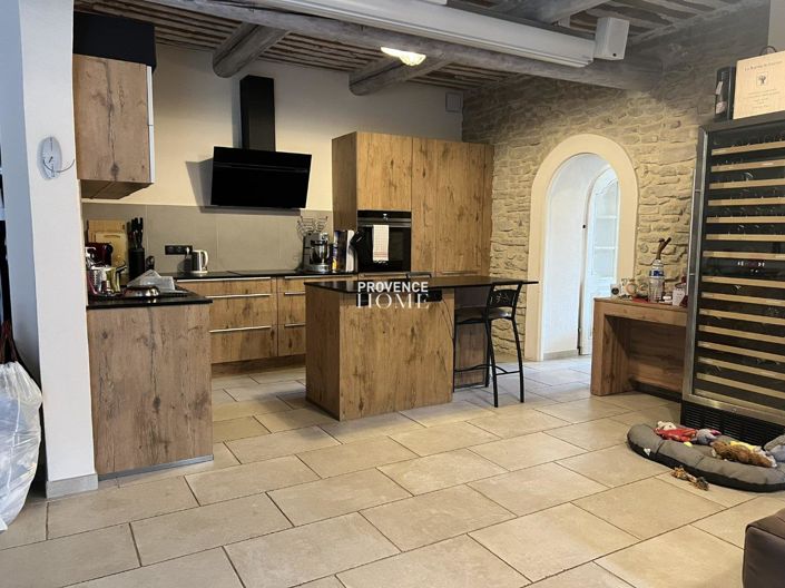 Image No.8-8 Bed House for sale