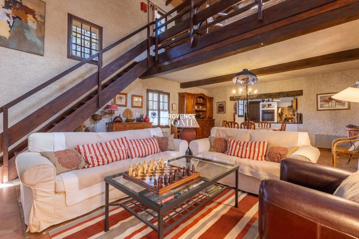 Image No.13-3 Bed House for sale