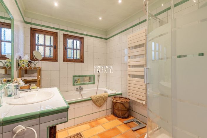 Image No.16-3 Bed House for sale