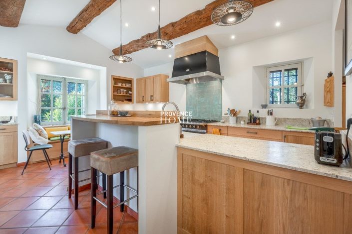 Image No.5-Maison de 5 chambres à vendre à L'Isle-sur-la-Sorgue