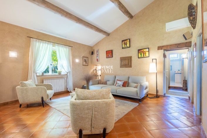 Image No.14-5 Bed Property for sale