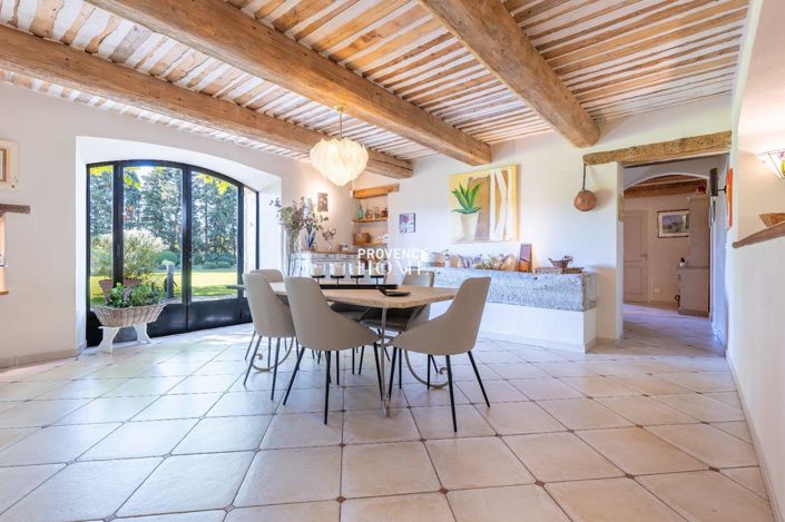 Image No.5-5 Bed Property for sale