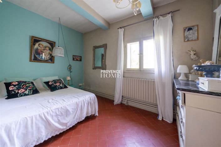 Image No.12-2 Bed House for sale