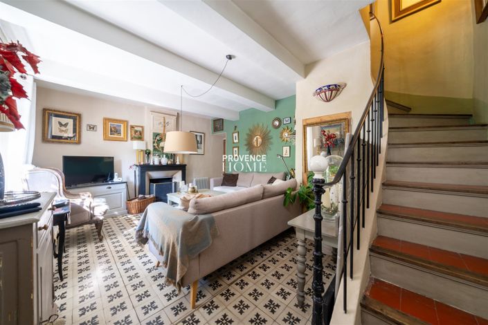 Image No.8-2 Bed House for sale