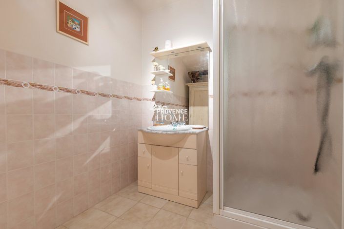 Image No.14-Maison de 5 chambres à vendre à Gordes