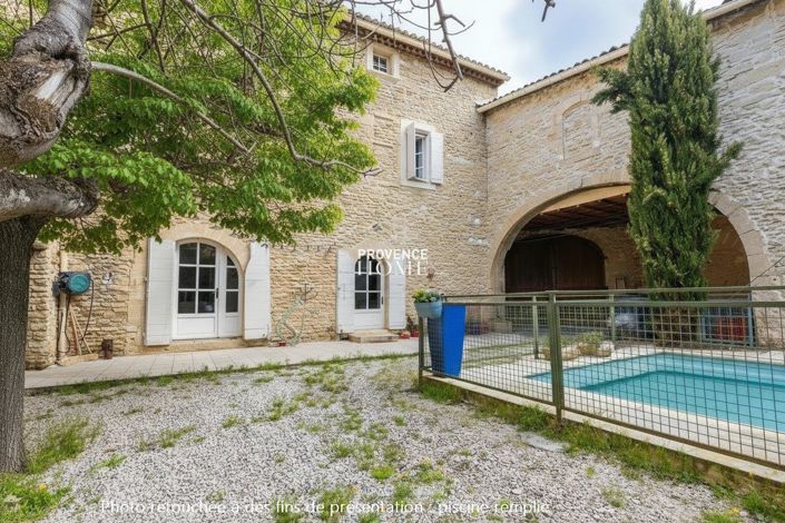Image No.3-Maison de 5 chambres à vendre à Gordes