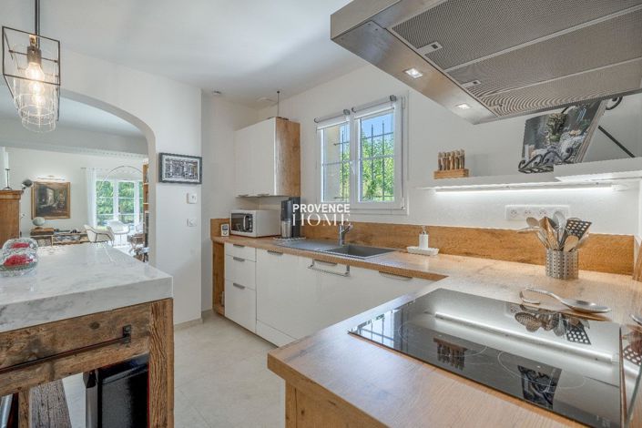 Image No.11-Maison de 6 chambres à vendre à Saumane-de-Vaucluse