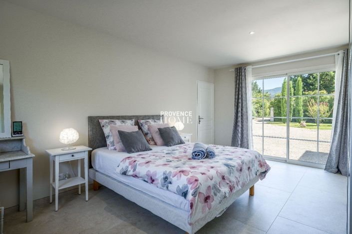 Image No.8-Maison de 6 chambres à vendre à Saumane-de-Vaucluse