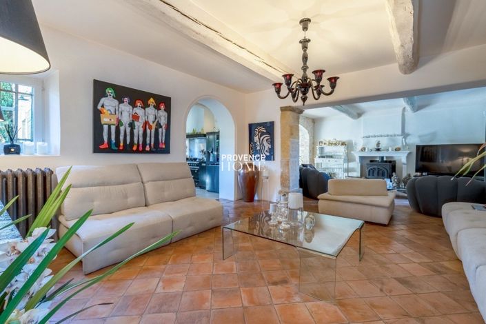 Image No.6-7 Bed House for sale