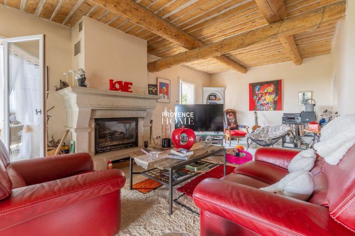 Image No.19-6 Bed House for sale