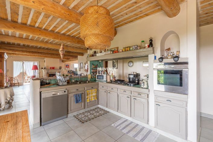 Image No.5-6 Bed House for sale