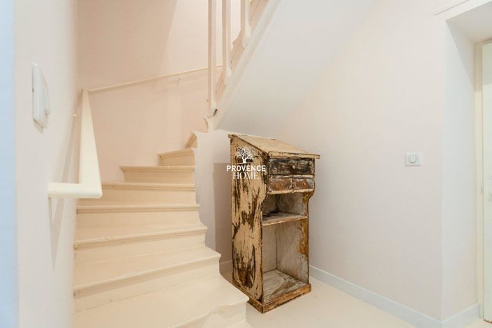 Image No.14-4 Bed House for sale