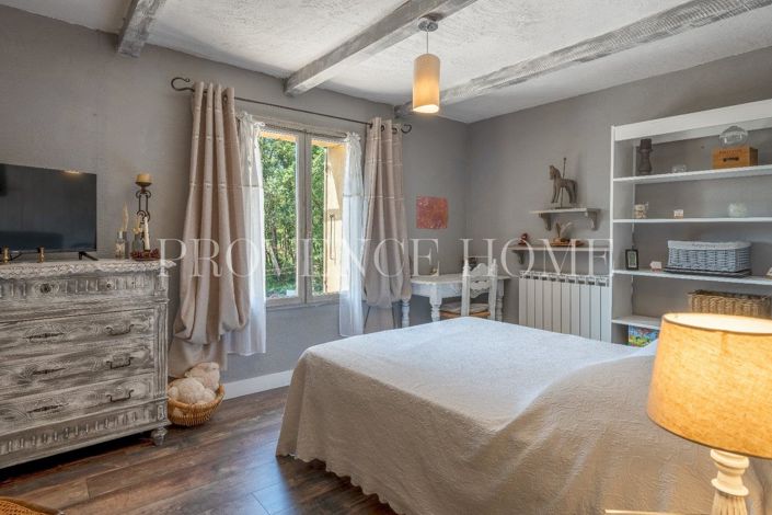 Image No.7-7 Bed House for sale