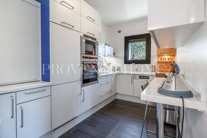 Image No.4-3 Bed House for sale