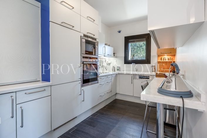 Image No.4-3 Bed House for sale