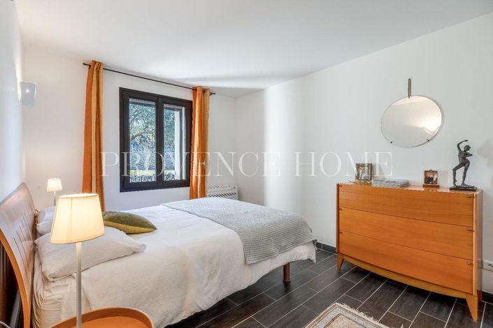 Image No.7-3 Bed House for sale