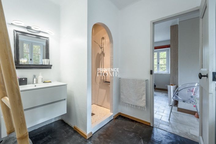 Image No.18-Propriété de 6 chambres à vendre à Gordes