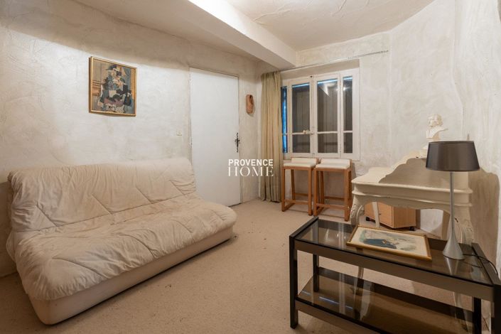 Image No.15-8 Bed House for sale