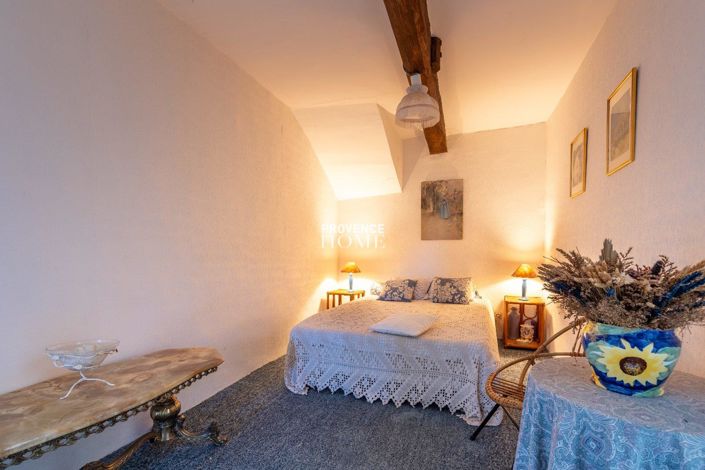 Image No.17-4 Bed House for sale